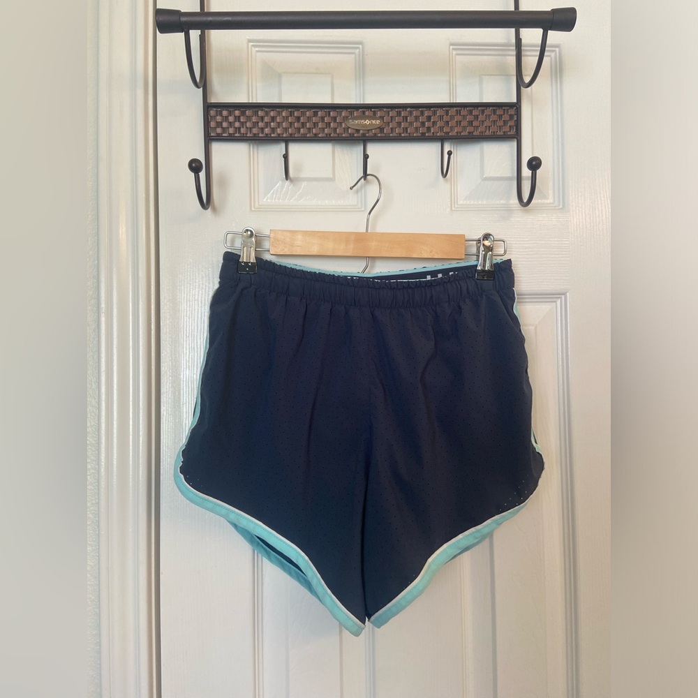 Medium Feeling Fine Rabbit Running Shorts With Back Zip Pocket